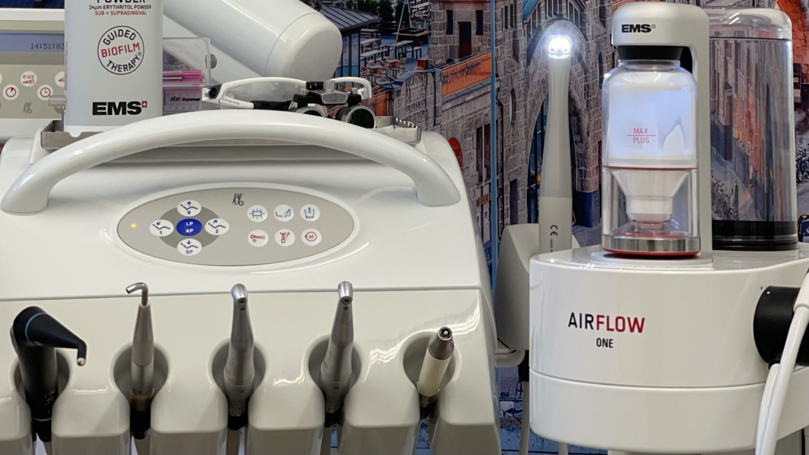 EMS AIRFLOW ONE für die professionelle Zahnreinigung
